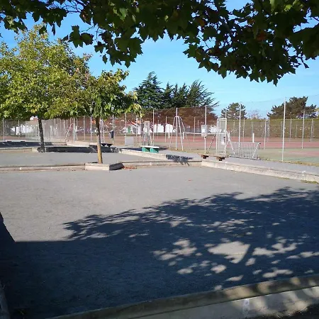Hébergement de vacances Maison Renovee Avec Piscine, A 1,5 Km Du Centre Et Proche Mer, Pour 3 Personnes A - Fr-1-224a-62 Bretignolles-sur-Mer