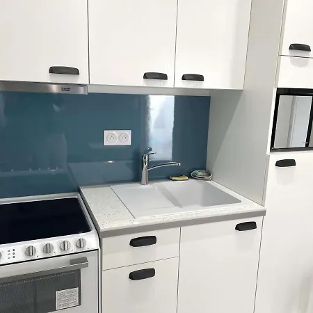Maison Renovee Avec Piscine, A 1,5 Km Du Centre Et Proche Mer, Pour 3 Personnes A - Fr-1-224a-62 *