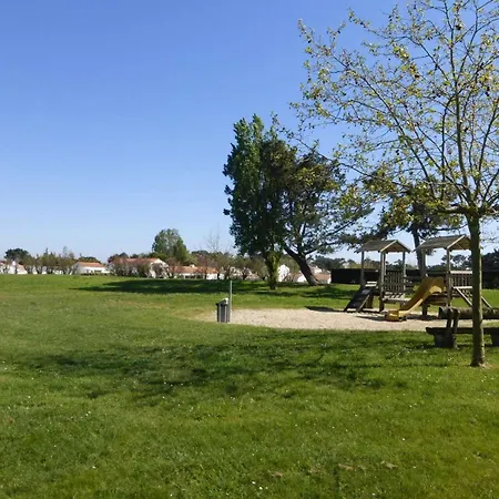 Holiday home Maison Renovee Avec Piscine, A 1,5 Km Du Centre Et Proche Mer, Pour 3 Personnes A - Fr-1-224a-62 *
